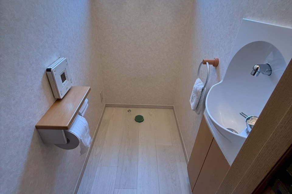 トイレ段差解消工事しますの画像